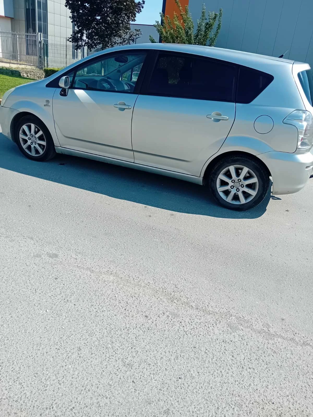 Toyota Corolla verso, снимка 3 - Автомобили и джипове - 55606014