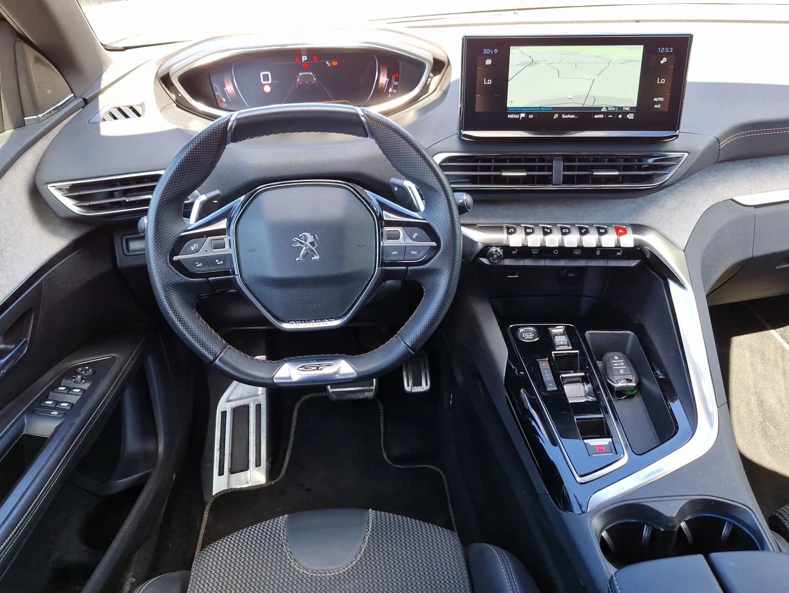 Peugeot 5008 GT-LINE/131HP/7S/PANO/CAM/LED/CPLAY/KLESS/629q, снимка 5 - Автомобили и джипове - 55750163