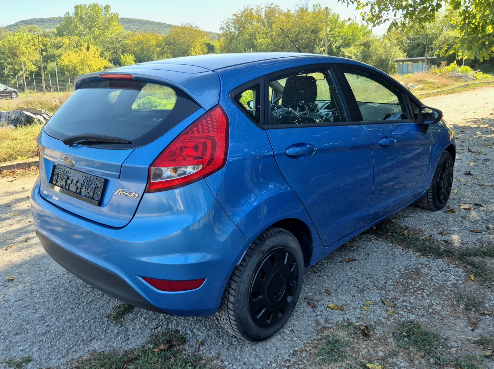 Ford Fiesta 1.3/клима, снимка 6 - Автомобили и джипове - 55887851