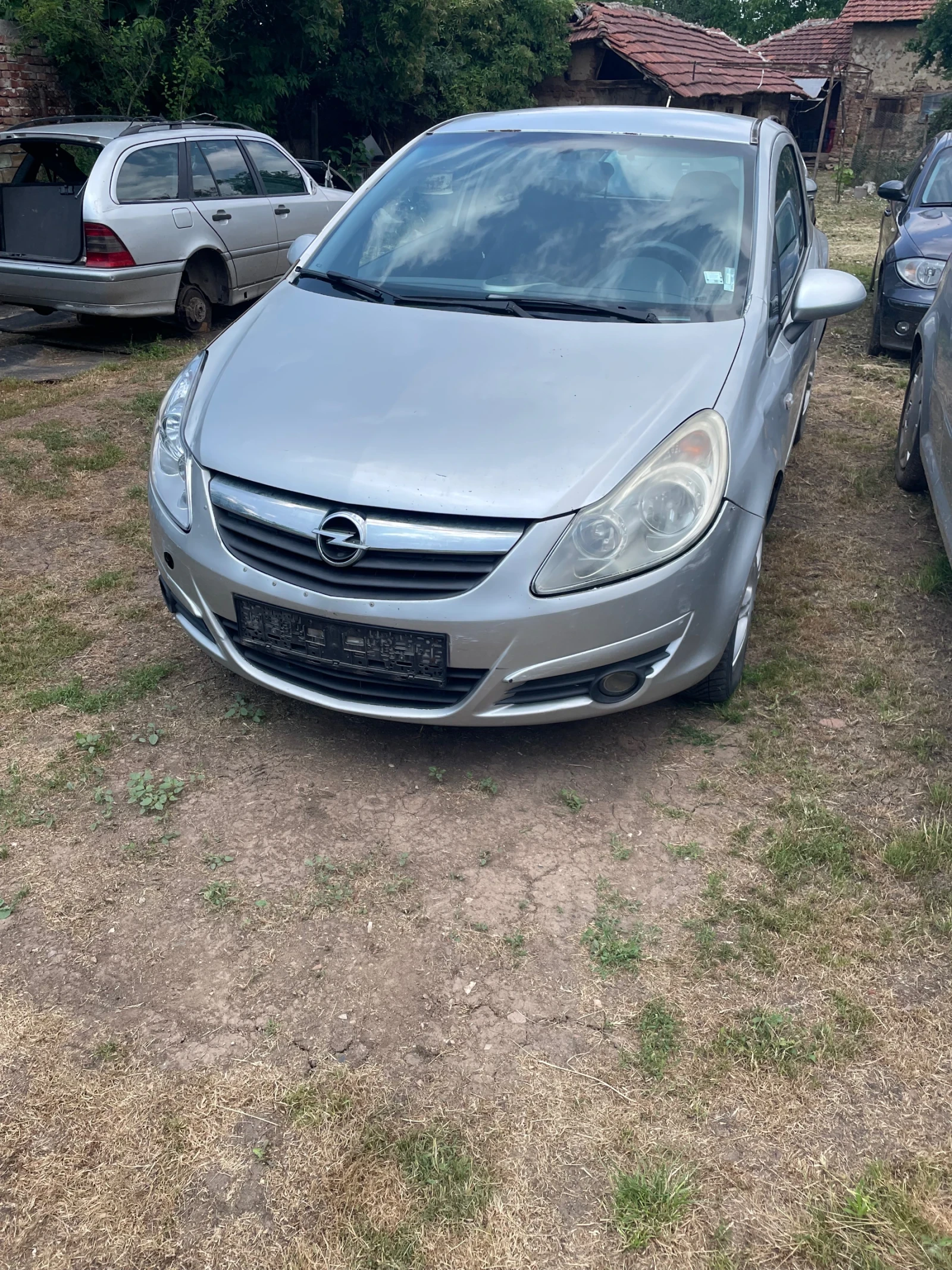 Opel Corsa, снимка 2 - Автомобили и джипове - 56155876