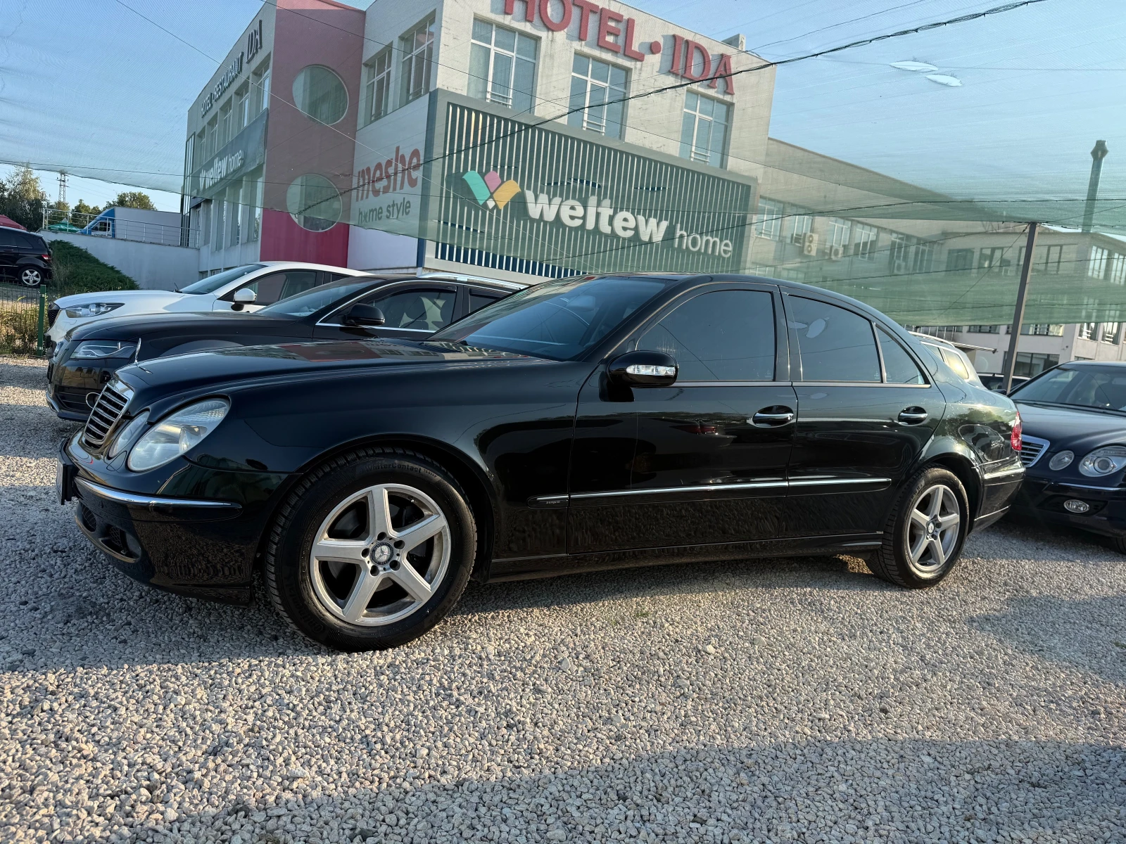 Mercedes-Benz E 270 2.7CDi-АВАНГАРД-АВТОМАТ-КОЖА-, снимка 7 - Автомобили и джипове - 56232800