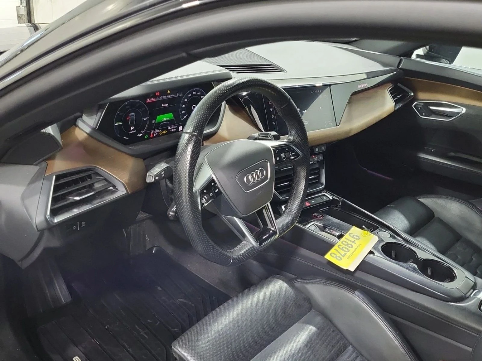 Audi E-Tron GT, снимка 7 - Автомобили и джипове - 56738309