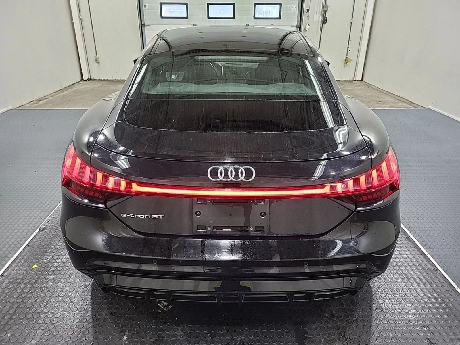 Audi E-Tron GT, снимка 5 - Автомобили и джипове - 56738309