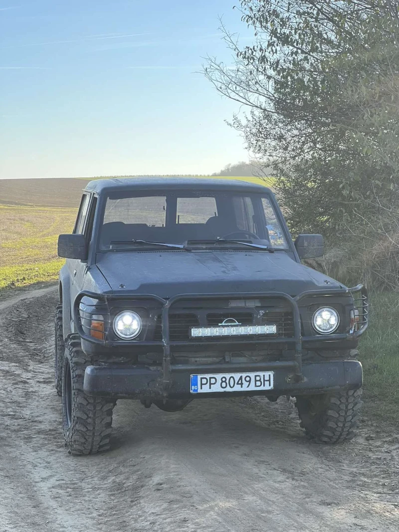 Nissan Patrol, снимка 5 - Автомобили и джипове - 47695653