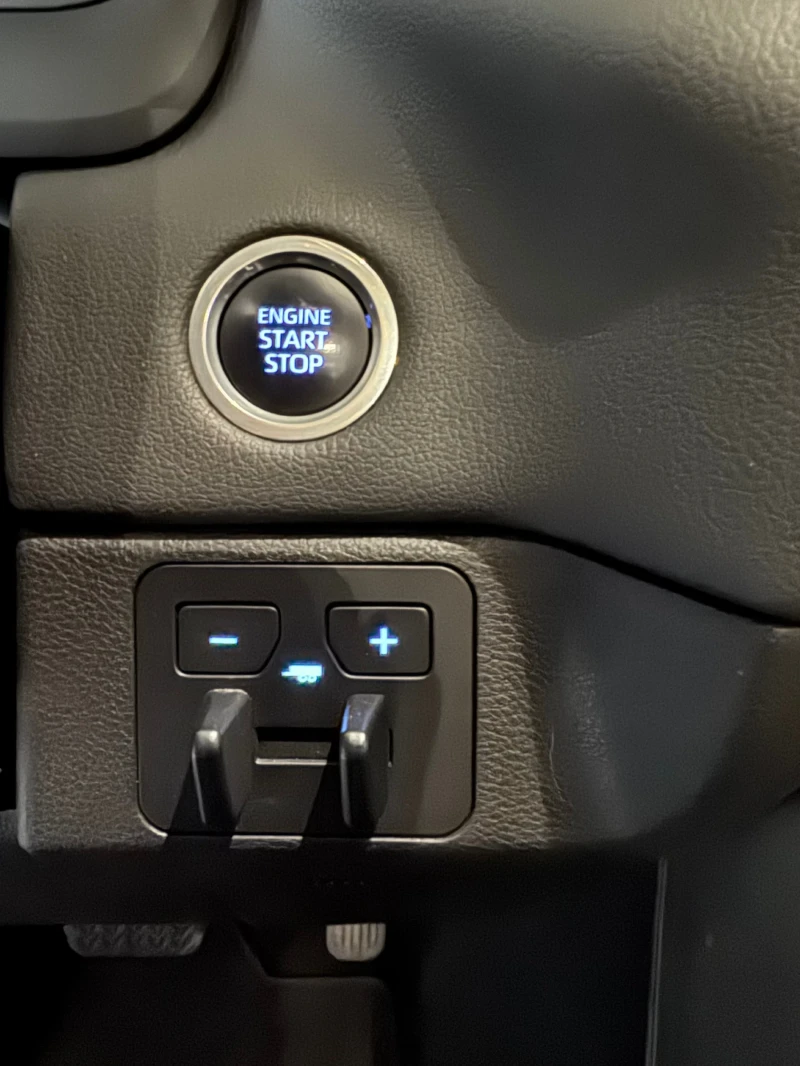 Toyota Tundra LIMITED, снимка 13 - Автомобили и джипове - 52547336