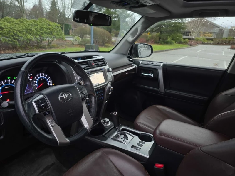 Toyota 4runner * SR5 * CARFAX * БЕЗ ПЪРВОНАЧАЛНА ВНОСКА, снимка 10 - Автомобили и джипове - 53023993