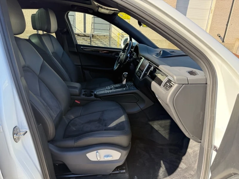 Porsche Macan S AWD Navigation/Panoramic Sunroof/Leather/Blind S, снимка 15 - Автомобили и джипове - 53191887