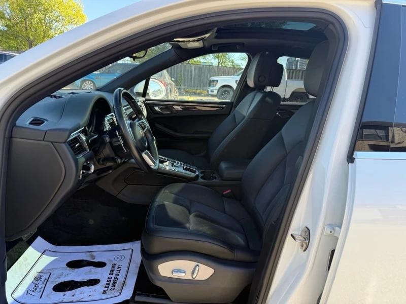 Porsche Macan S AWD Navigation/Panoramic Sunroof/Leather/Blind S, снимка 9 - Автомобили и джипове - 53191887