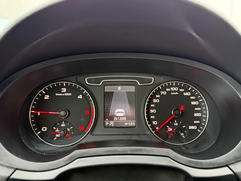 Audi Q3 2.0TDI S-line Quattro , снимка 9 - Автомобили и джипове - 53275629