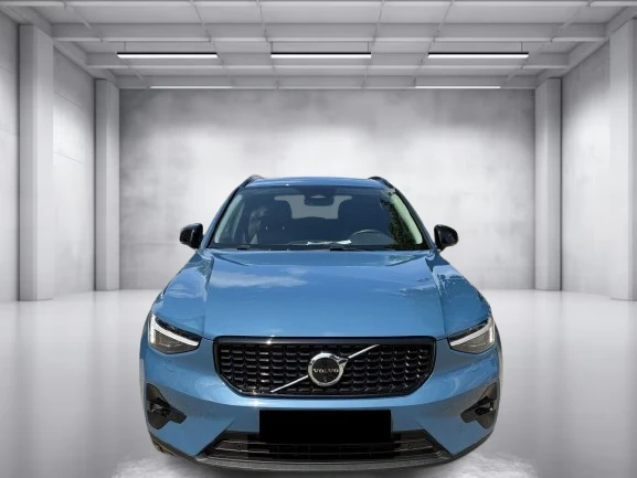 Volvo XC40 B4 = Plus Dark = Гаранция