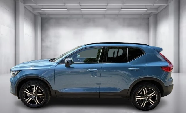 Volvo XC40 B4 = Plus Dark = Гаранция, снимка 3 - Автомобили и джипове - 55752586