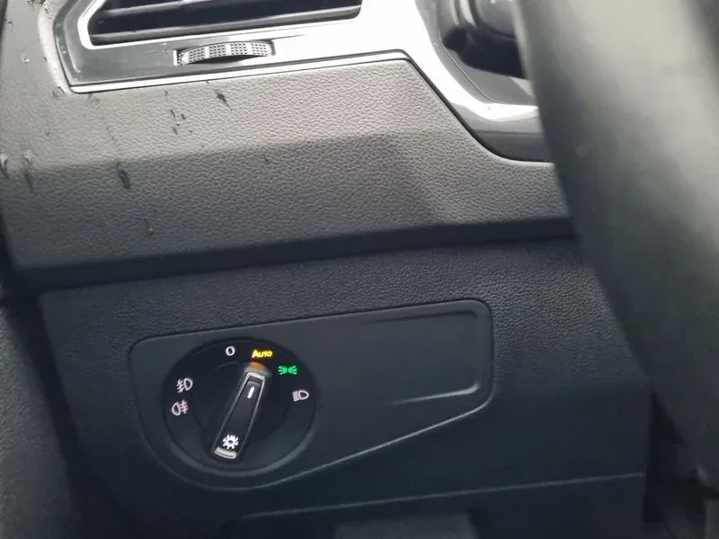 VW Tiguan 2Nd Generation 2.0 Tdi, снимка 15 - Автомобили и джипове - 56112955