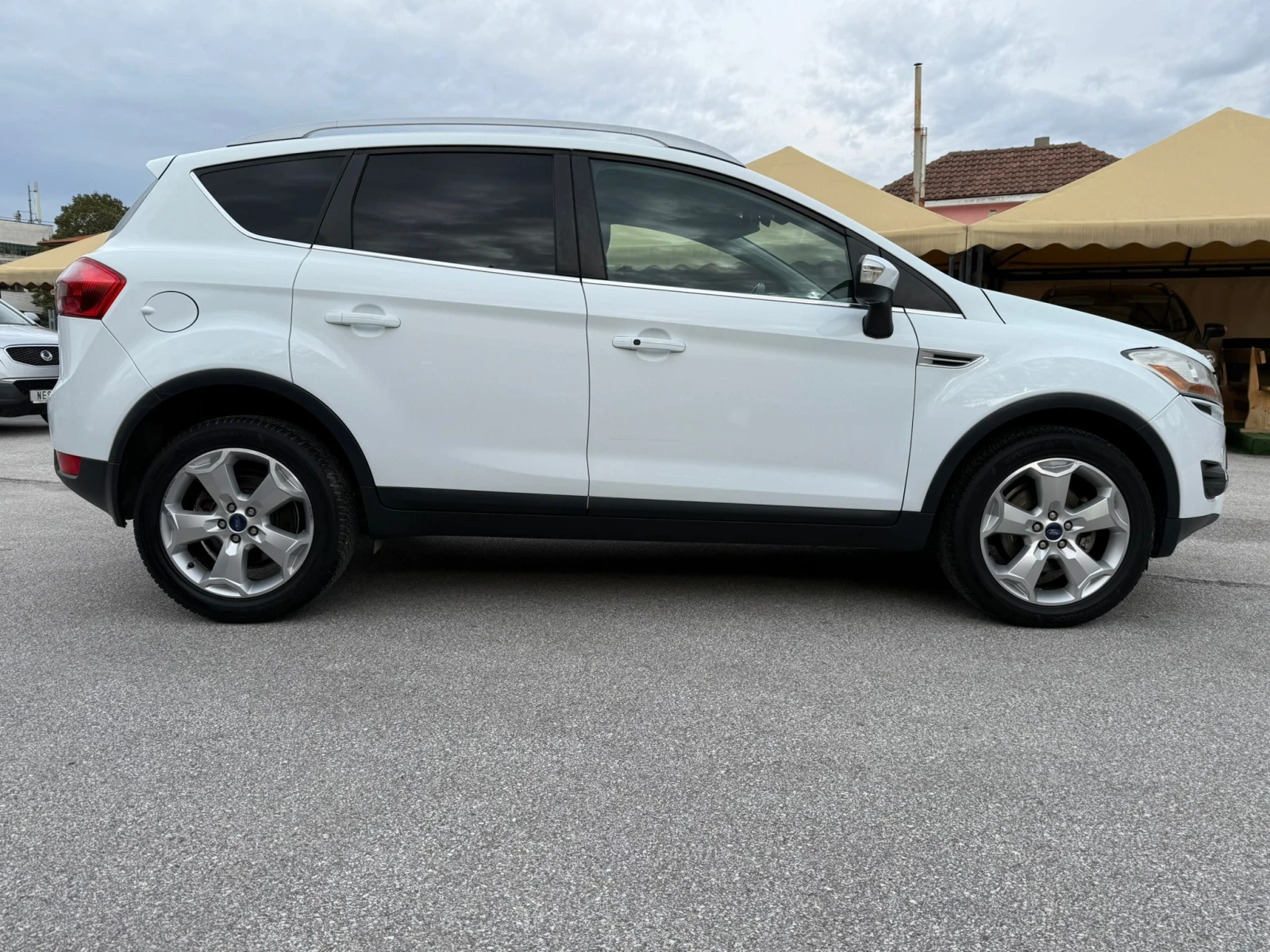 Ford Kuga TITANIUM 2.0TDCI 4x4 !!!! ТОП СЪСТОЯНИЕ !!!!!! - изображение 4