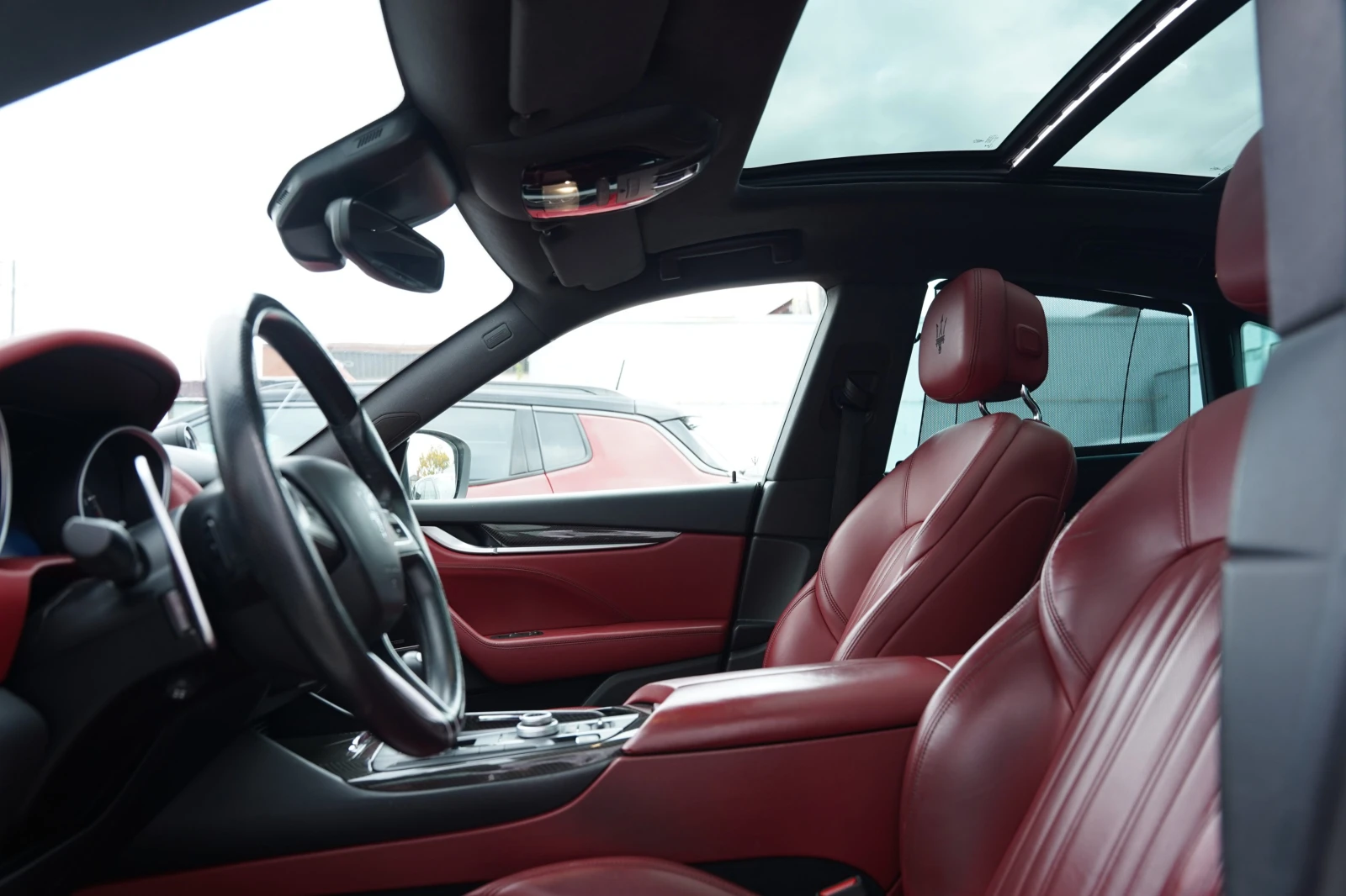 Maserati Levante S / HARMAN / ПОДГРЕВИ / ПАНОРАМА - изображение 6