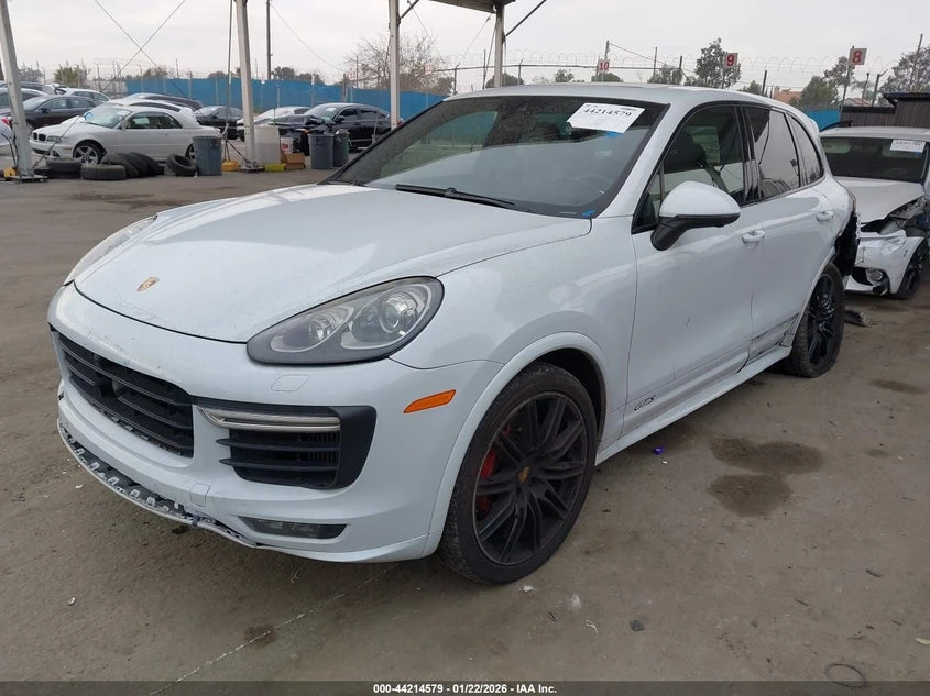 Porsche Cayenne * GTS* , снимка 2 - Автомобили и джипове - 53970380