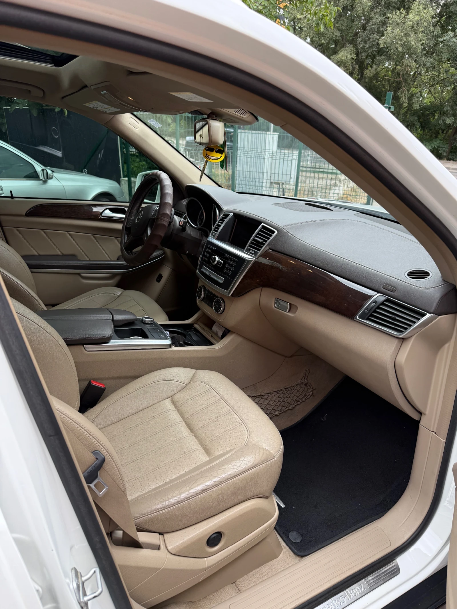 Mercedes-Benz GL 450, снимка 8 - Автомобили и джипове - 54176051