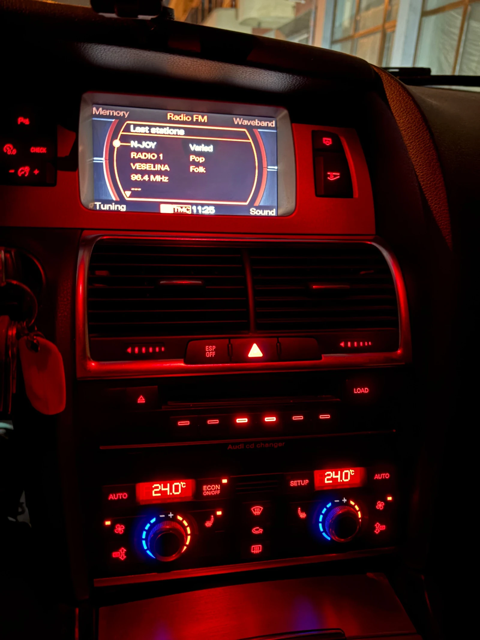 Audi Q7 4.2 S-LINE, снимка 13 - Автомобили и джипове - 54207277