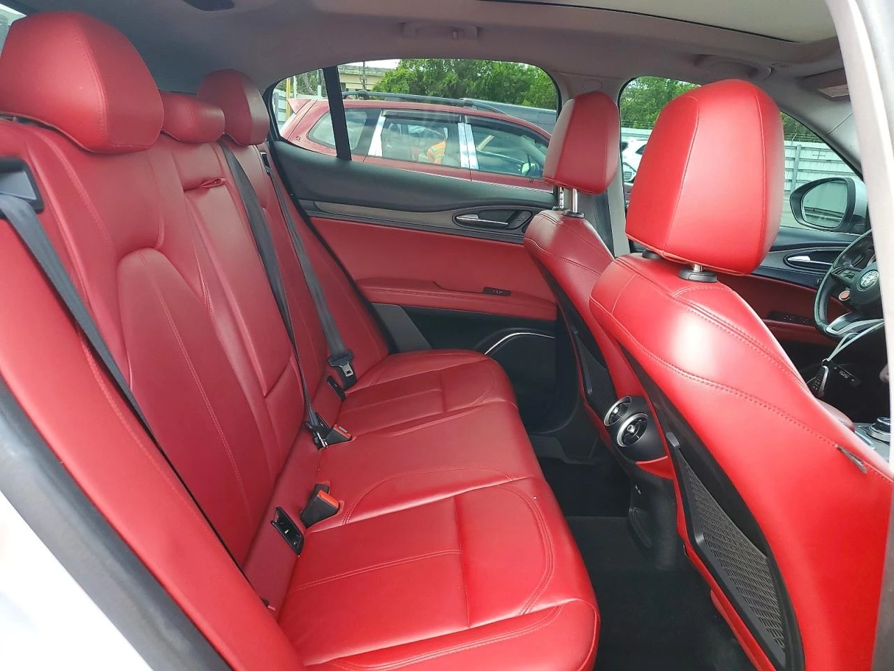 Alfa Romeo Stelvio TI, снимка 9 - Автомобили и джипове - 54631213