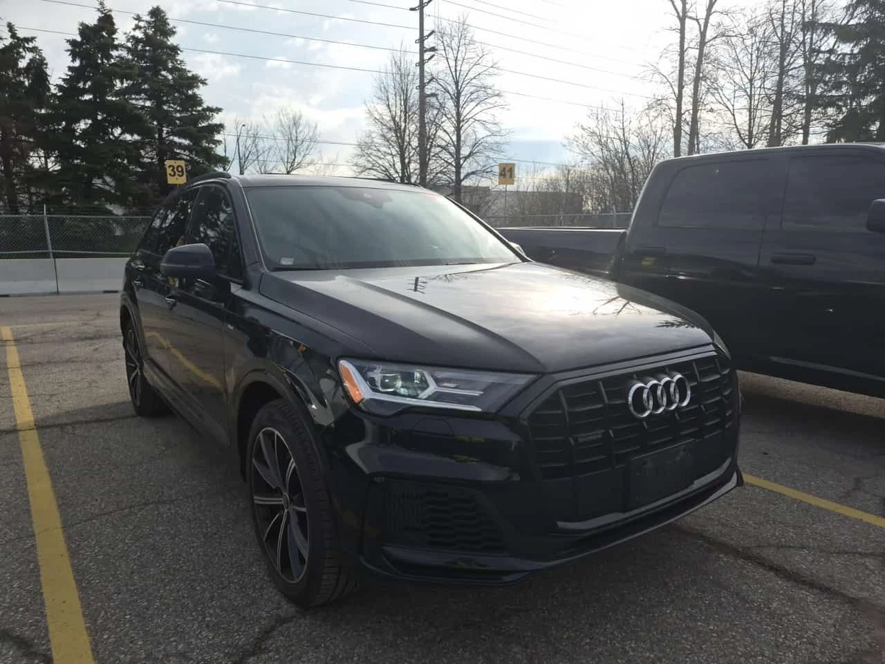 Audi Q7 * CARFAX * АВТОКРЕДИТ БЕЗ ПЪРВОНАЧАЛНА ВНОСКА, снимка 2 - Автомобили и джипове - 54846618