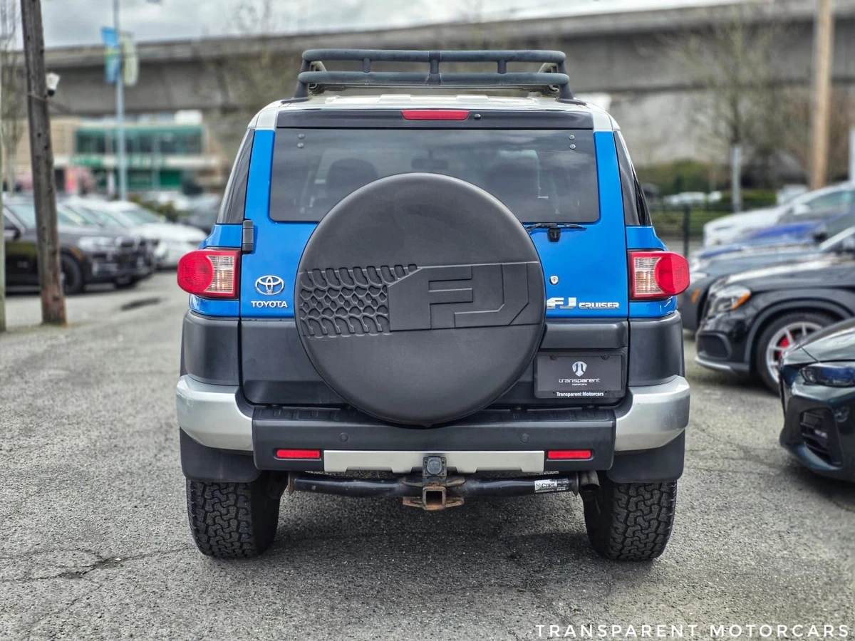 Toyota Fj cruiser off road/ Parking Sensors/4WD/V6, снимка 5 - Автомобили и джипове - 55234333