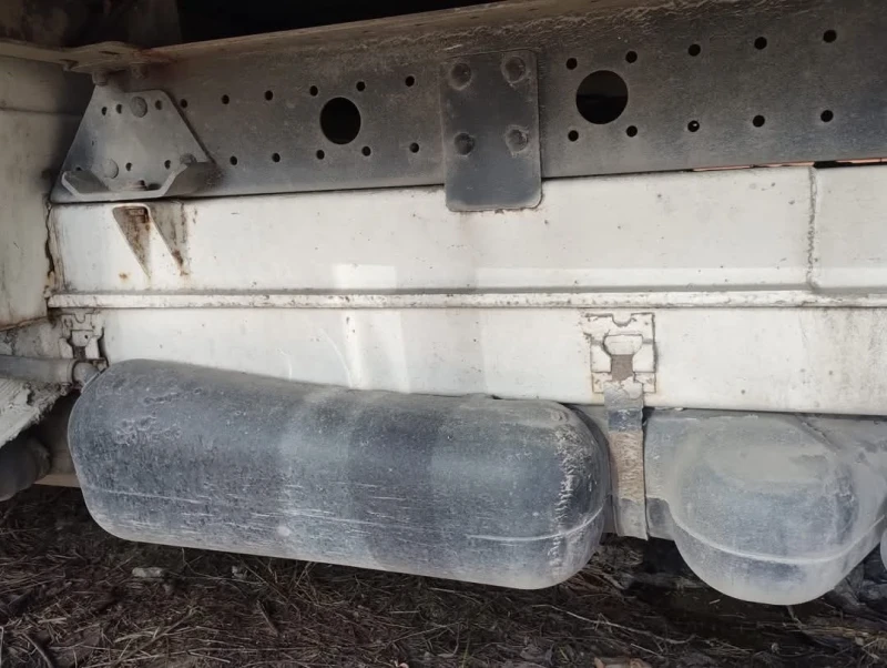 Mercedes-Benz Sprinter 413 Падащ борд, снимка 3 - Бусове и автобуси - 52667900