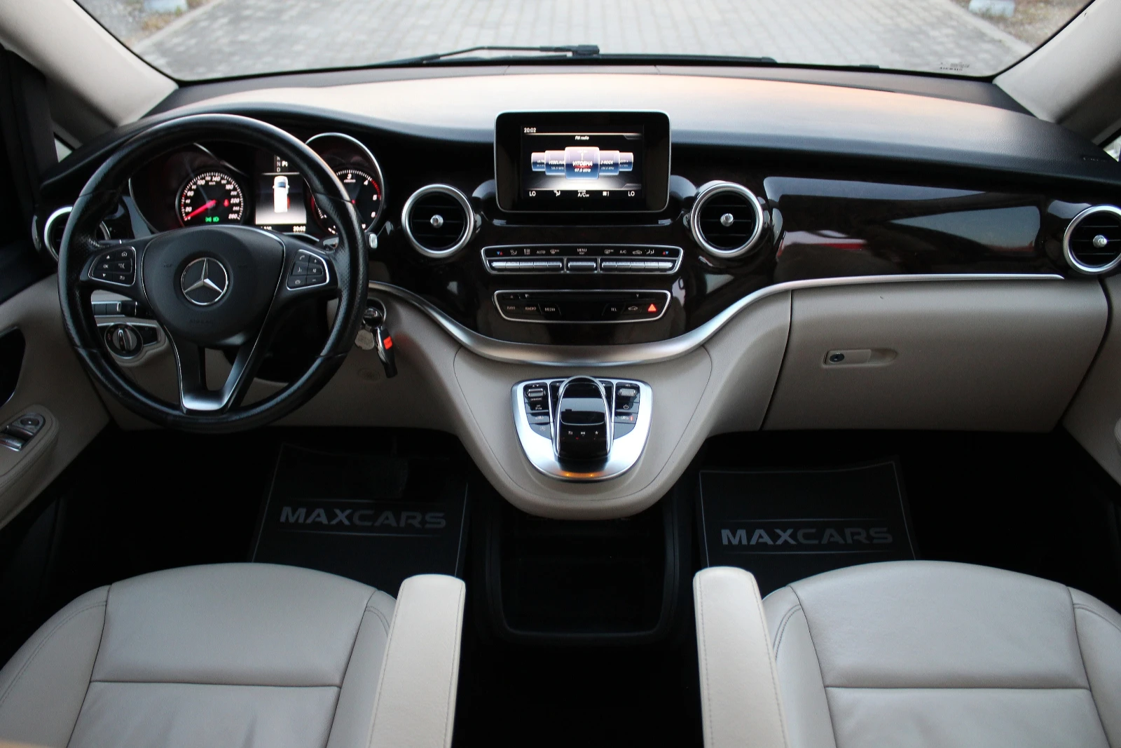 Mercedes-Benz V 250 LONG* MAX FULL* СОБСТВЕН ЛИЗИНГ, снимка 10 - Бусове и автобуси - 54072750