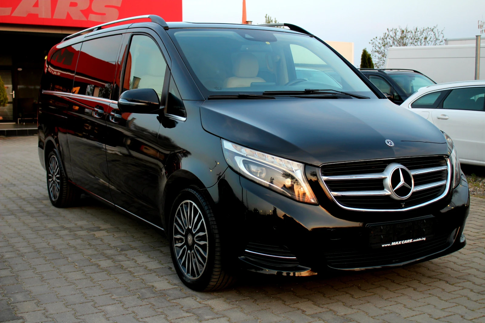 Mercedes-Benz V 250 LONG* MAX FULL* СОБСТВЕН ЛИЗИНГ, снимка 2 - Бусове и автобуси - 54072750