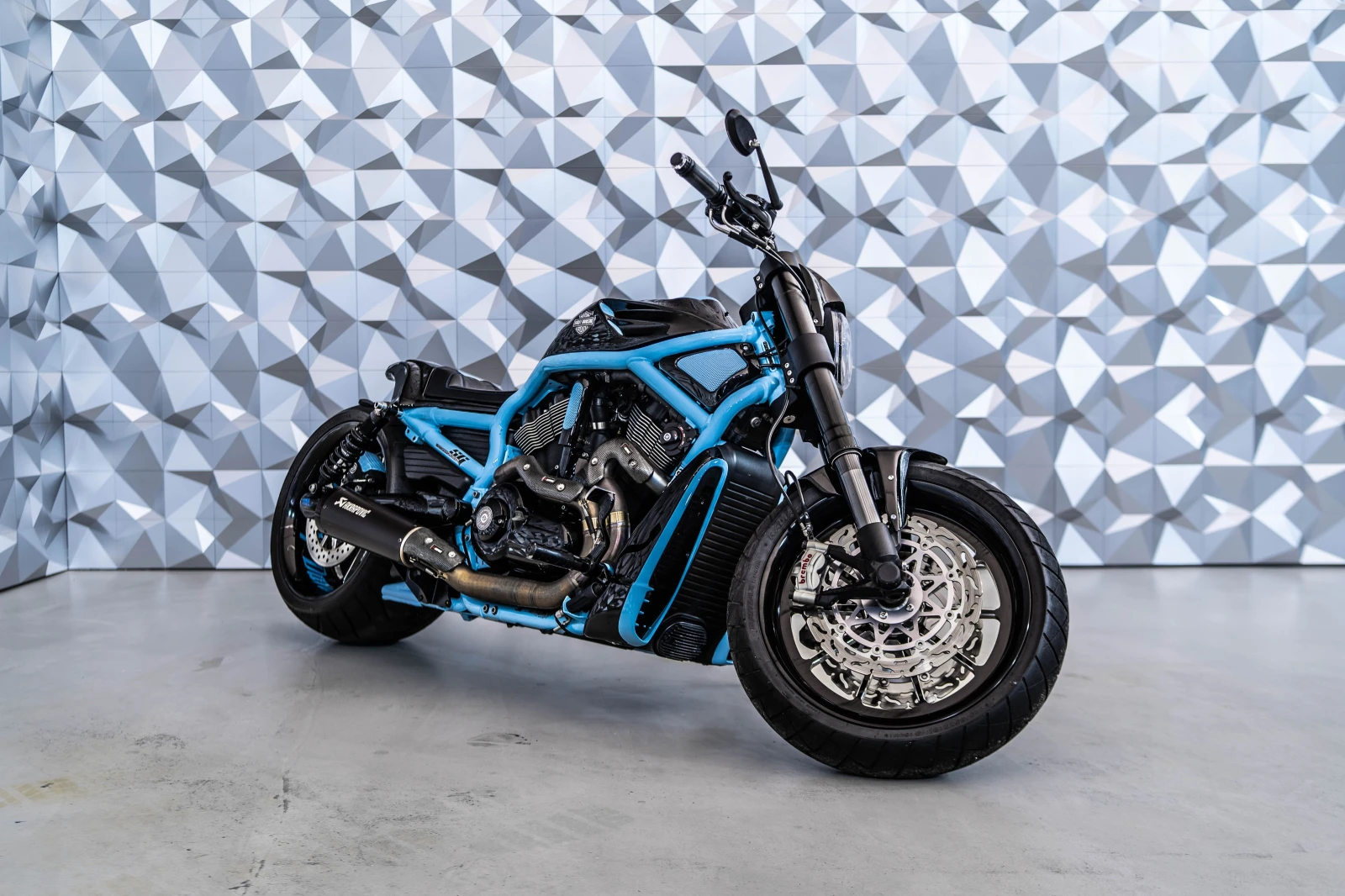 Harley-Davidson V-Rod CUSTOM - изображение 3