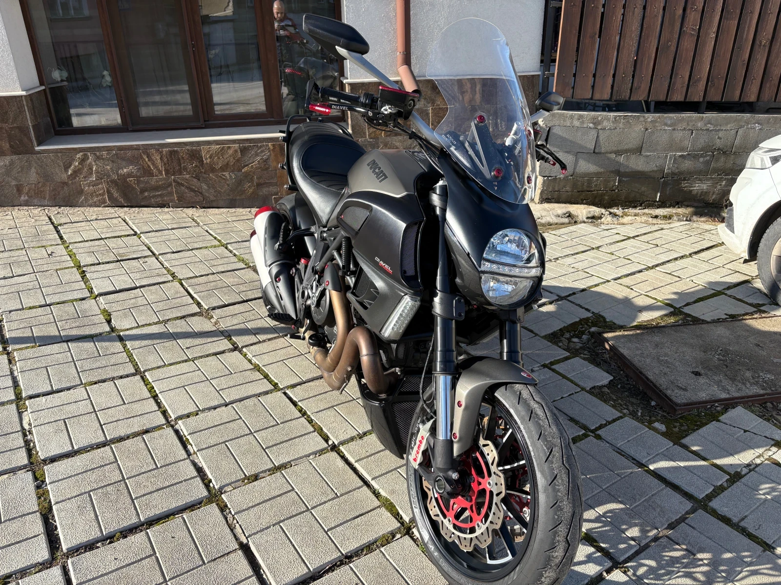 Ducati Diavel Strada - изображение 2