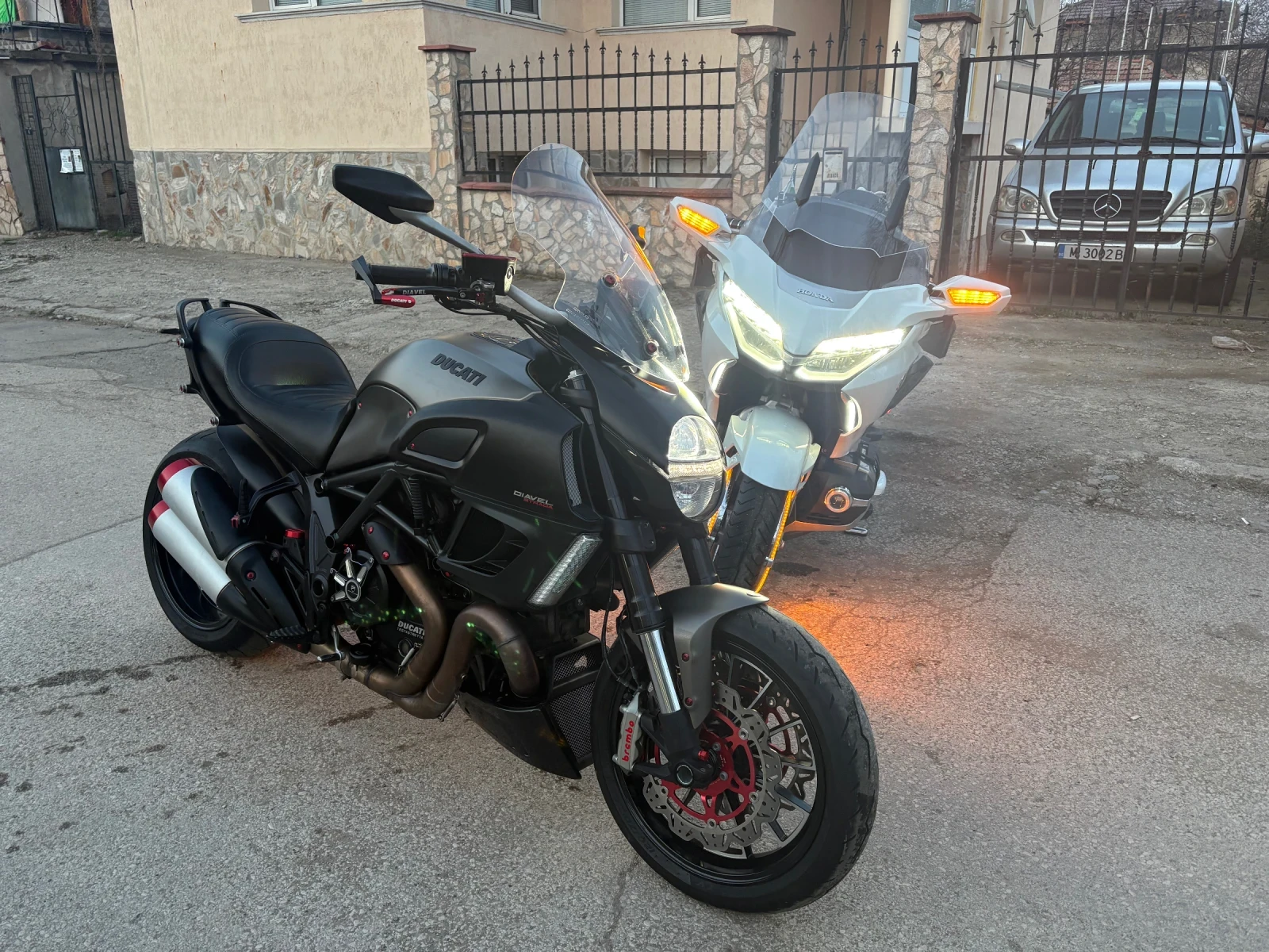 Ducati Diavel Strada