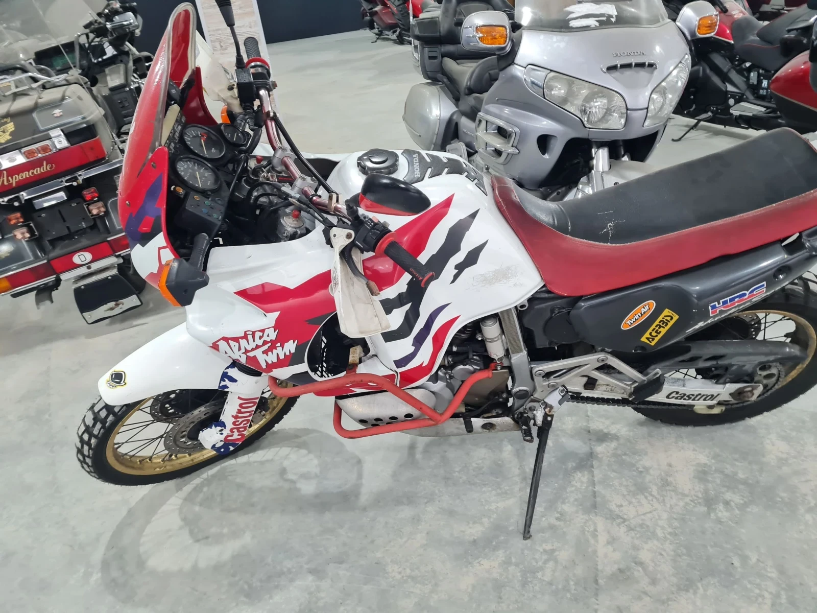 Honda Xrv AFRICA TWIN TRICOLOR, снимка 8 - Мотоциклети и мототехника - 55435213