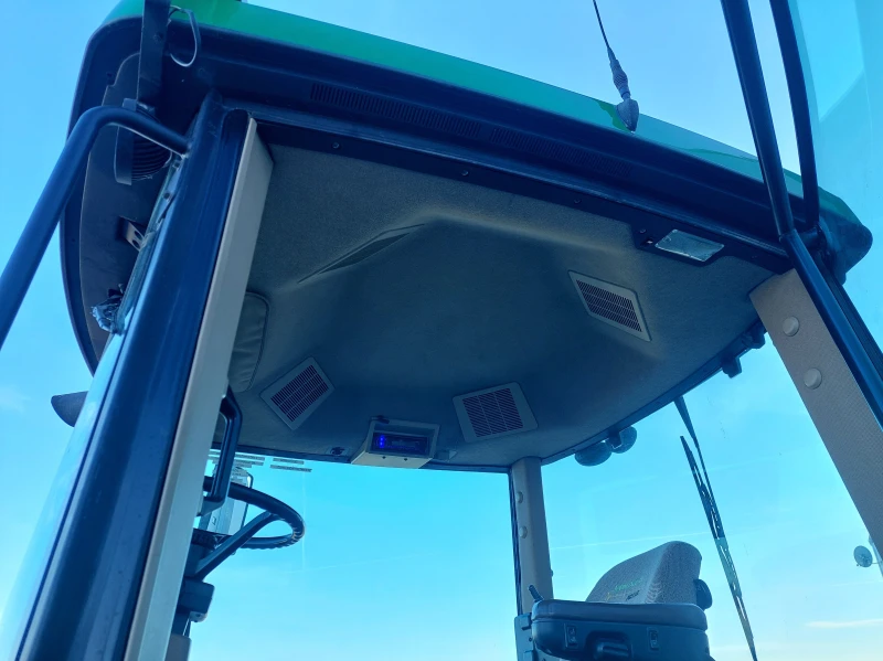 Трактор John Deere 8420 Powerschift, снимка 10 - Селскостопанска техника - 52008731