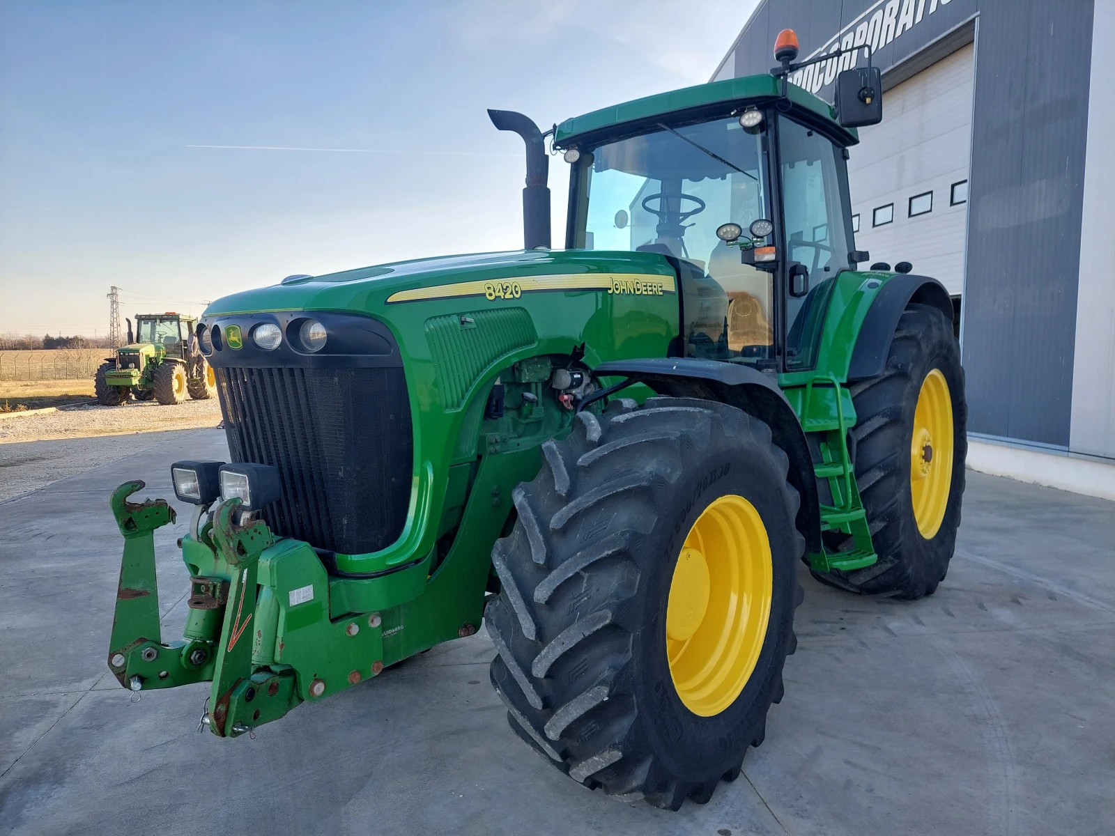 Трактор John Deere 8420 Powerschift, снимка 1