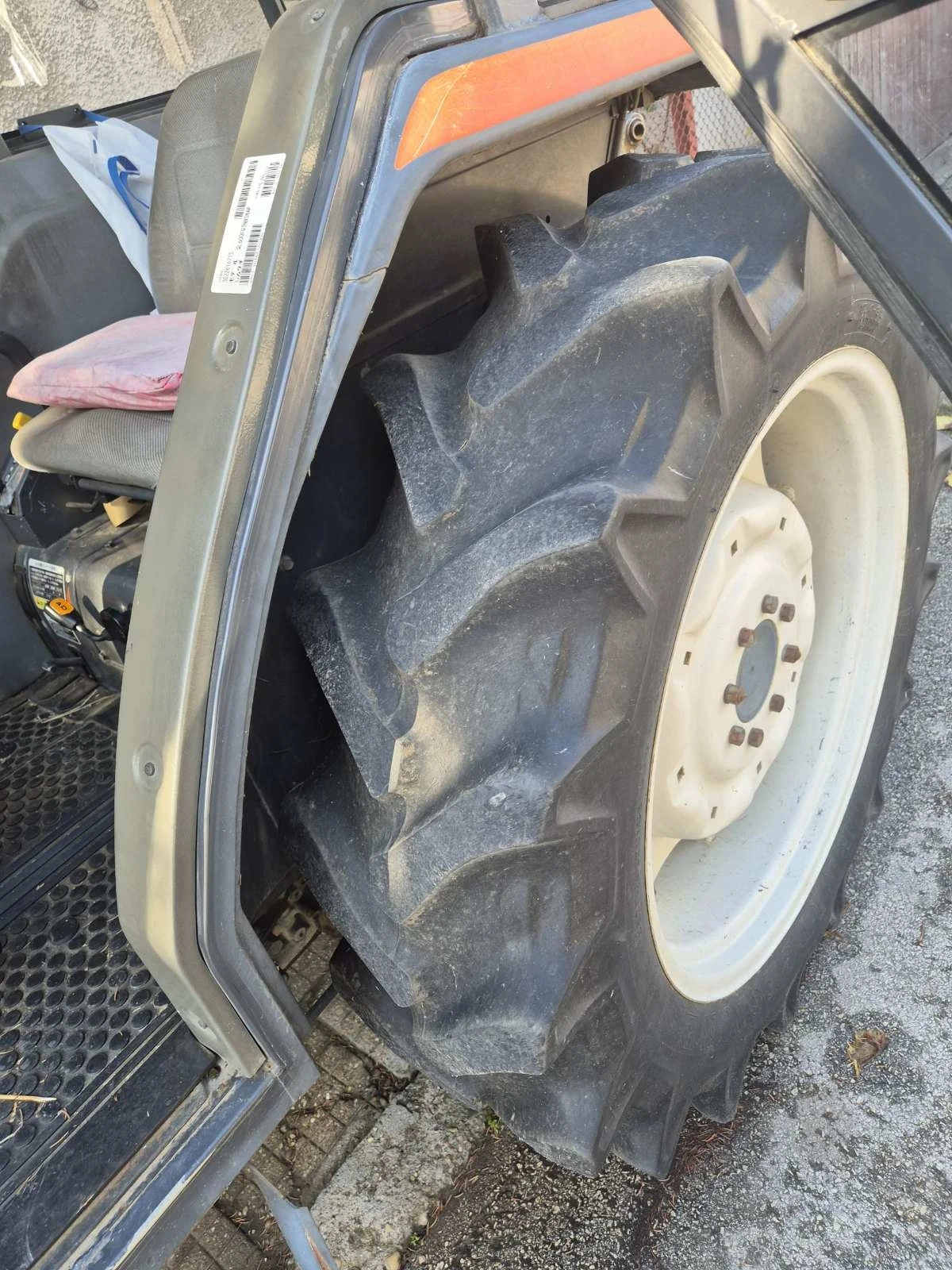 Трактор Kubota GL600, снимка 8 - Селскостопанска техника - 55969966