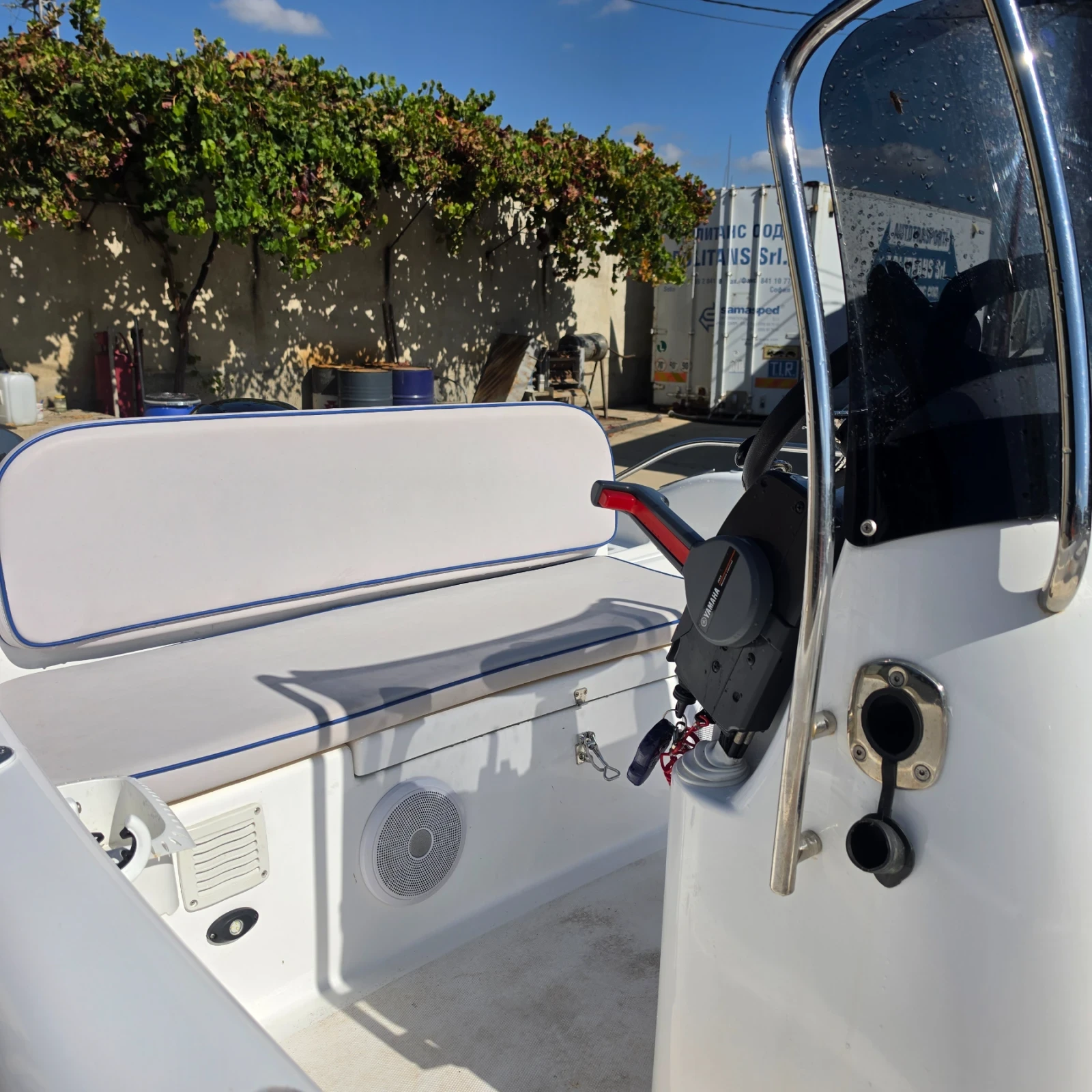 Лодка Poseidon BLU 480, снимка 4 - Воден транспорт - 56056986