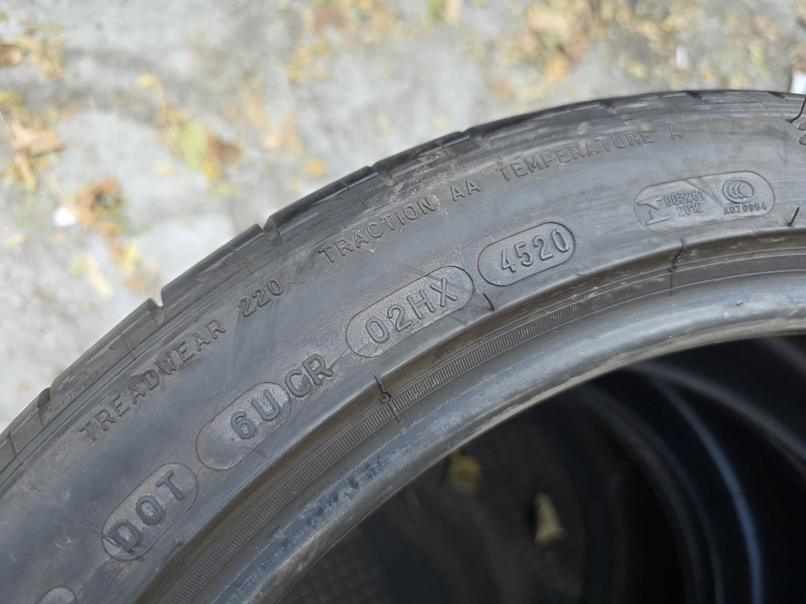 Гуми Летни 225/40R18, снимка 9 - Гуми и джанти - 56730698