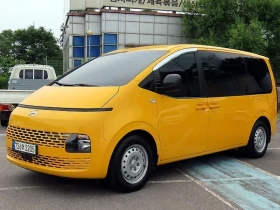 Hyundai Staria Tourer 11-Seater Smart, снимка 2