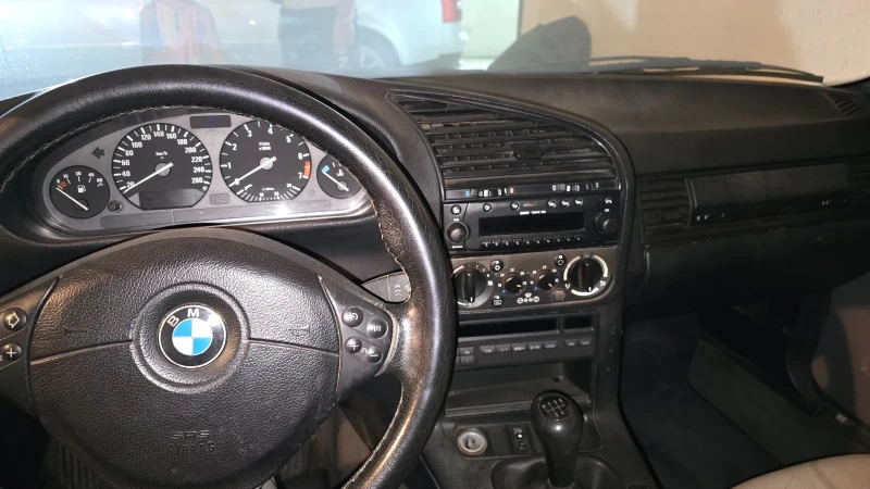 BMW 325, снимка 8 - Автомобили и джипове - 46878303