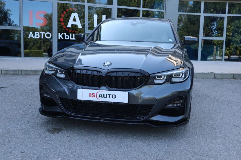 BMW 320 M-Performance/Xdrive/Akrapovich/Virtual/, снимка 2 - Автомобили и джипове - 47134320