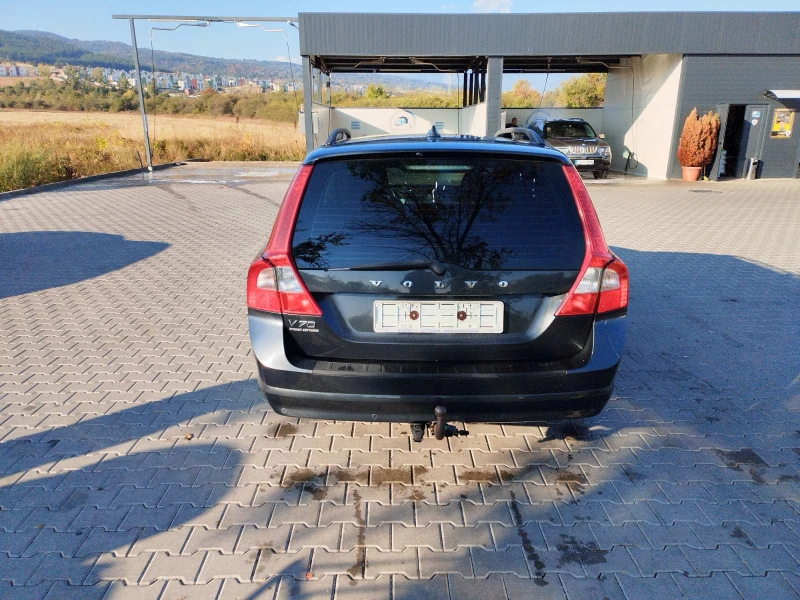 Volvo V70 Momentum, снимка 4 - Автомобили и джипове - 47549782