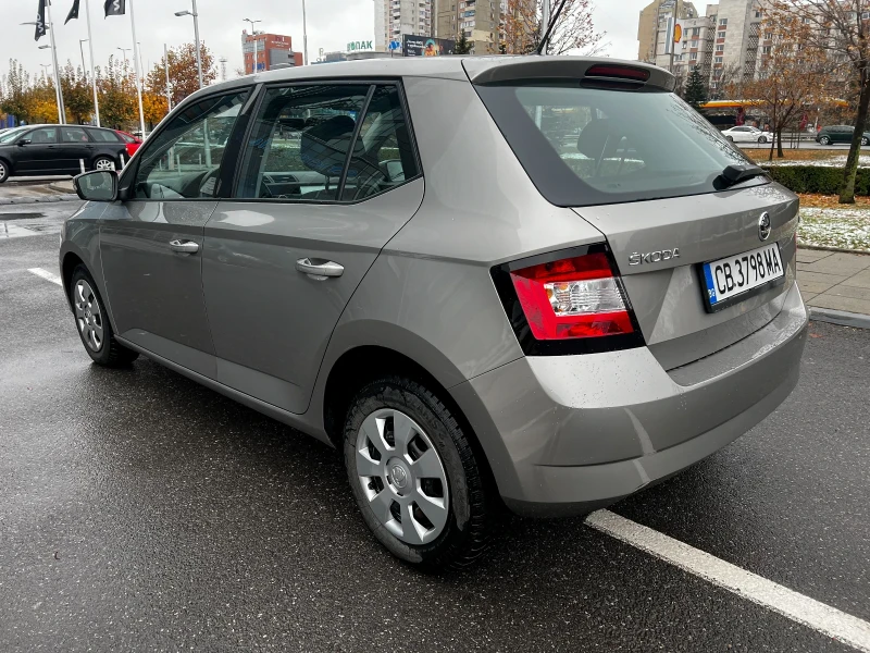 Skoda Fabia 1.0 MPI * 75.p.s * 36 000km * , снимка 7 - Автомобили и джипове - 48447384