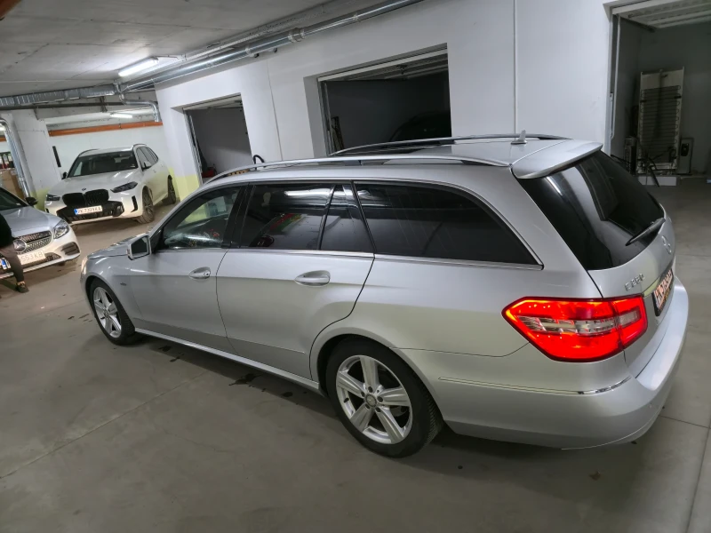 Mercedes-Benz E 250 Euro 5AVANTGARDE Панорама Черен таван , снимка 6 - Автомобили и джипове - 52647827