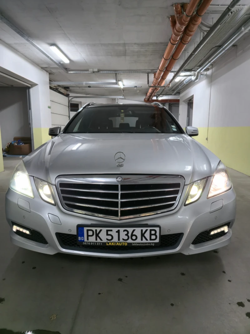 Mercedes-Benz E 250 Euro 5AVANTGARDE Панорама Черен таван 