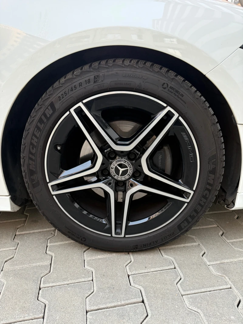 Mercedes-Benz A 200 Full* AMG* Pano* Camera, снимка 15 - Автомобили и джипове - 52750435