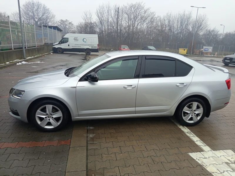 Skoda Octavia, снимка 2 - Автомобили и джипове - 53055529