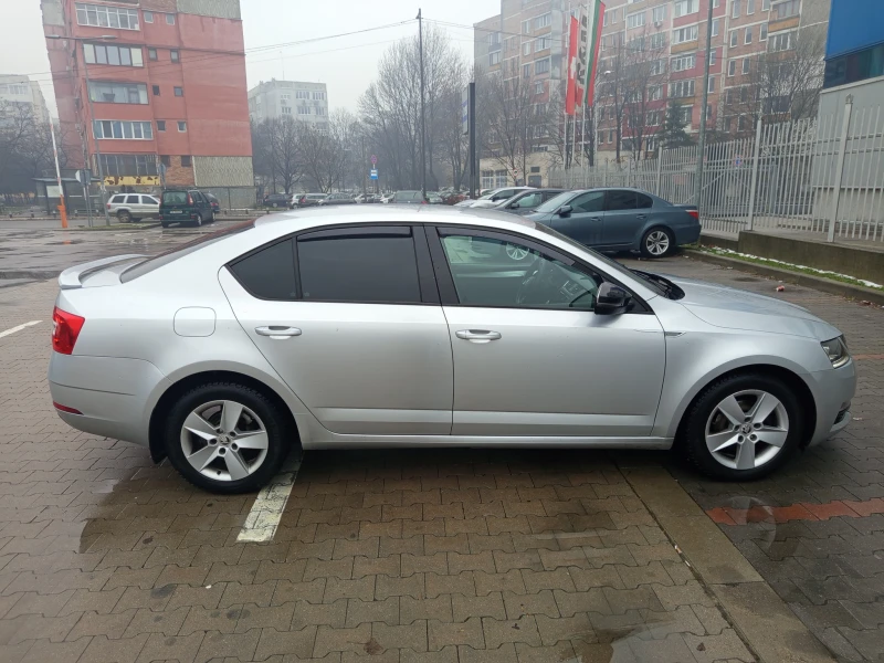 Skoda Octavia, снимка 7 - Автомобили и джипове - 53055529