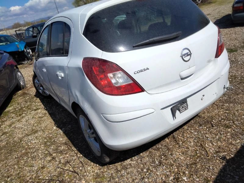 Opel Corsa 1.2бенз, снимка 6 - Автомобили и джипове - 36351014