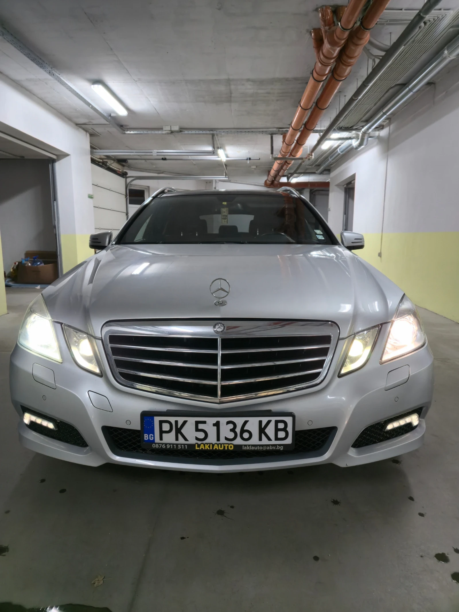 Mercedes-Benz E 250 Euro 5AVANTGARDE Панорама Черен таван , снимка 1