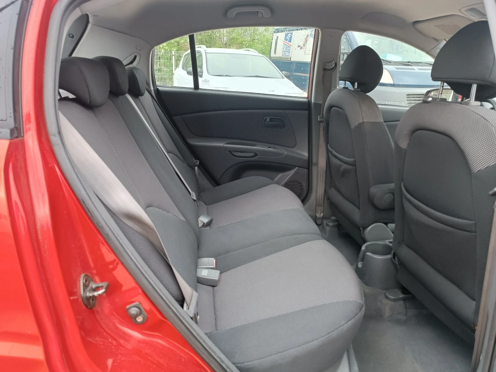 Kia Rio 1.4i 97к.с | Mobile.bg — изображение 13