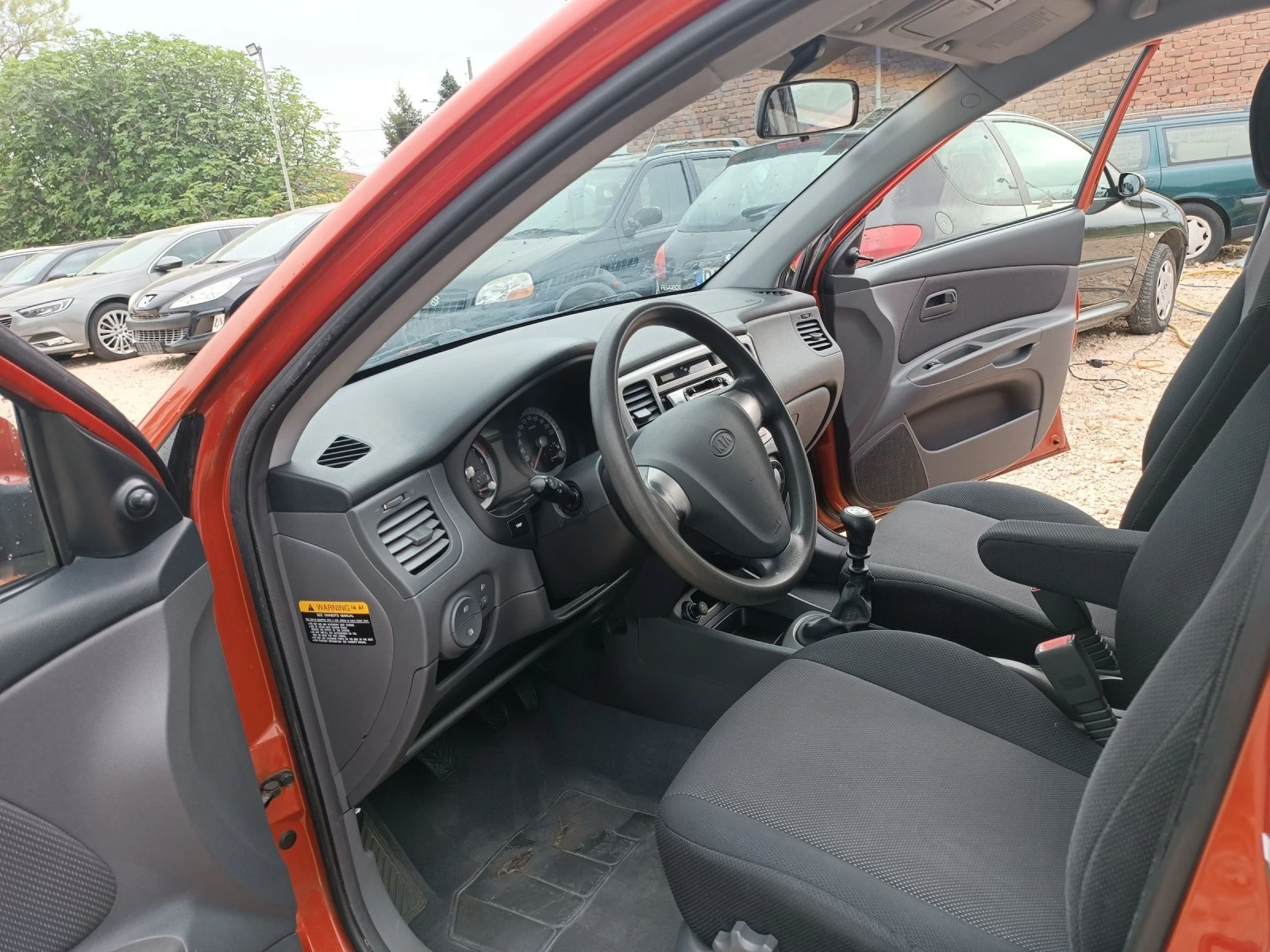 Kia Rio 1.4i 97к.с - изображение 10